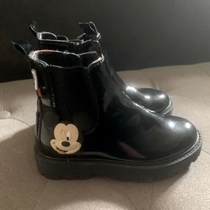 Mickey + Minnie patent leather toddler boots